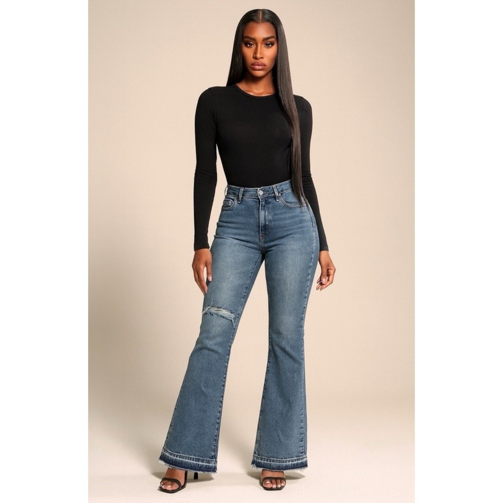 No Boundaries Women's Distressed Flare Jeans Size 17 -‎ Medium Wash